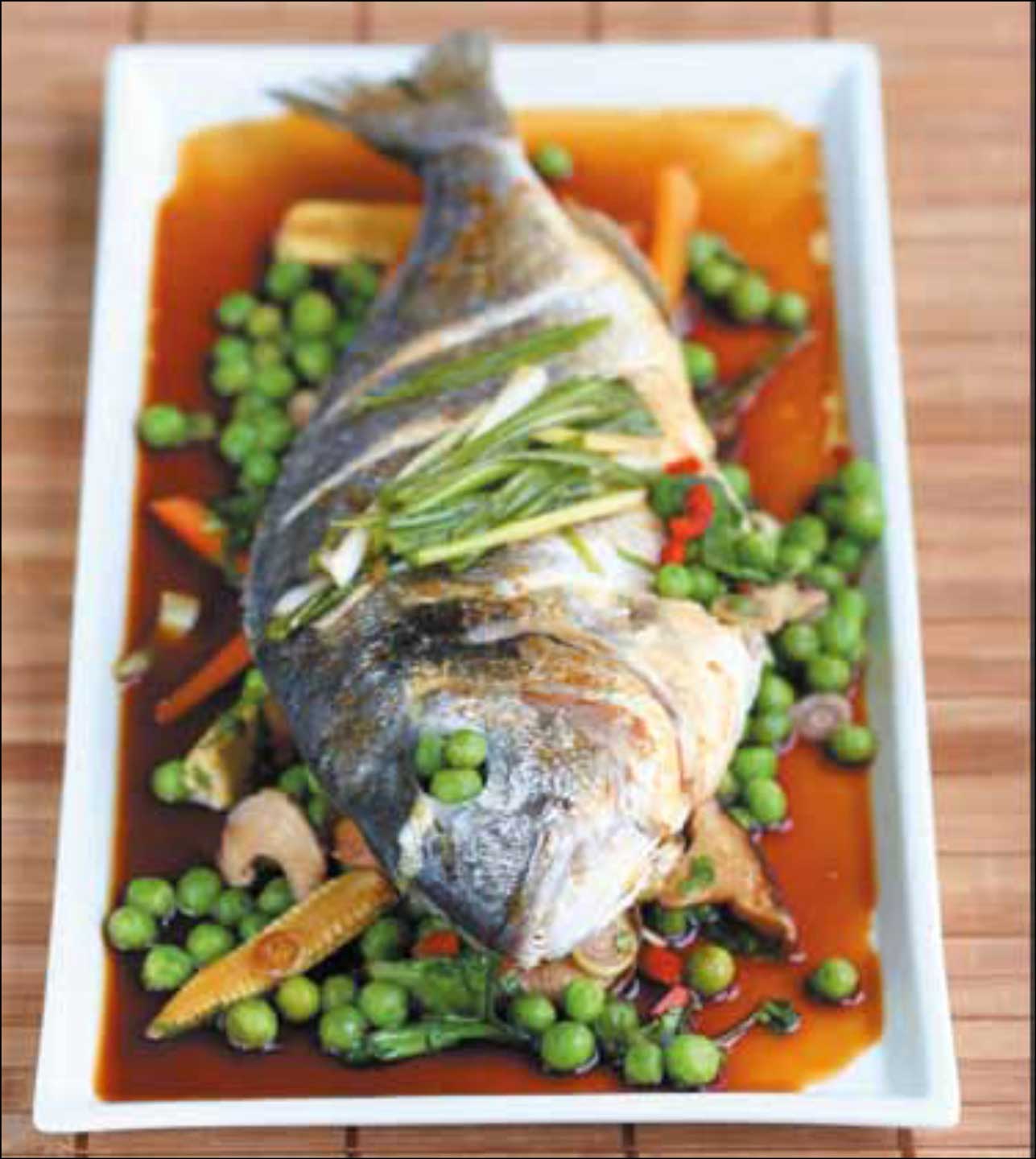 Thai Pea Stir Fry with Steamed Fish