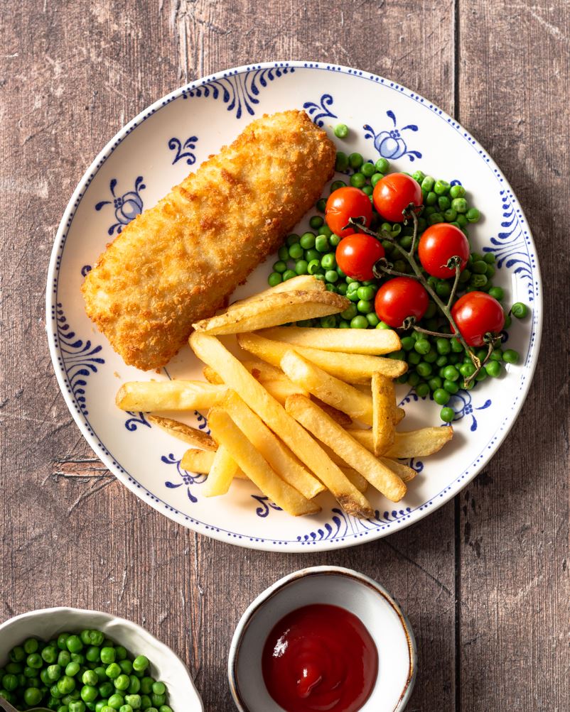 Breaded Cod, Chips and Peas